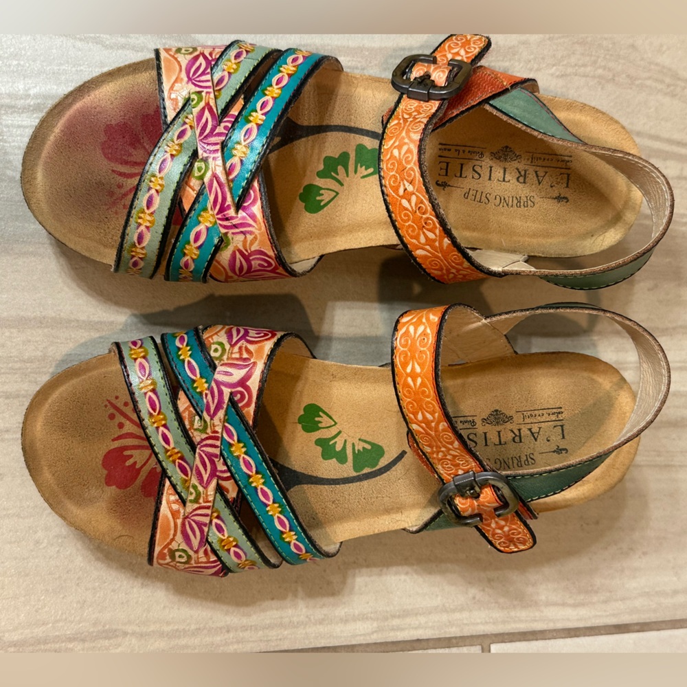 L'ATISTE Women's Colorful Strappy Sandals